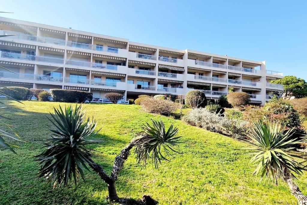 Studio Antibes Avec Piscine Luaran gambar